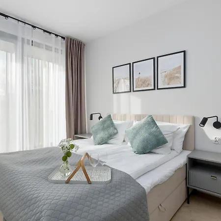 Lux Floor Art With Pool, Air Conditioning And Parking By Renters Lejlighed