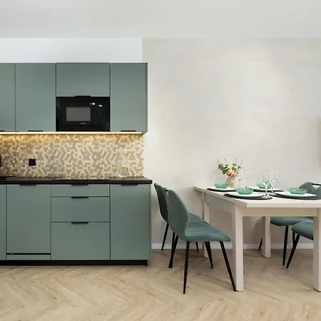 Lux Floor Art With Pool, Air Conditioning And Parking By Renters Apartment Mielno