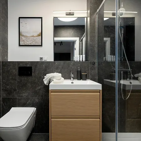 Lux Floor Art With Pool, Air Conditioning And Parking By Renters Apartment Mielno