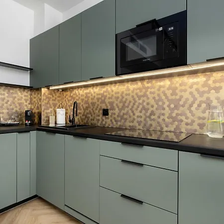 Lux Floor Art With Pool, Air Conditioning And Parking By Renters * Mielno