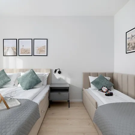 Lux Floor Art With Pool, Air Conditioning And Parking By Renters Mielno