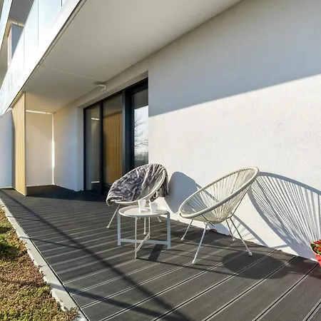 Lux Floor Art With Pool, Air Conditioning And Parking By Renters * Mielno (Koszalin)
