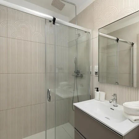 Lux Floor Art With Pool, Air Conditioning And Parking By Renters * Mielno (Koszalin)