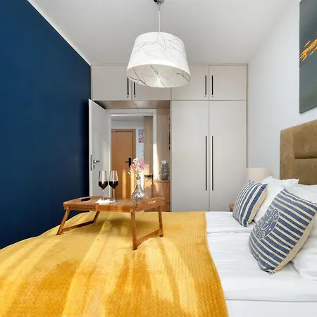 Lux Floor Art With Pool, Air Conditioning And Parking By Renters Lejlighed *