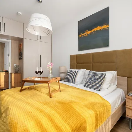Lux Floor Art With Pool, Air Conditioning And Parking By Renters Lejlighed *