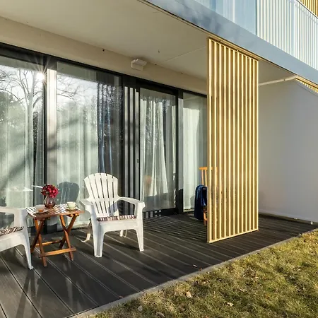 Lux Floor Art With Pool, Air Conditioning And Parking By Renters