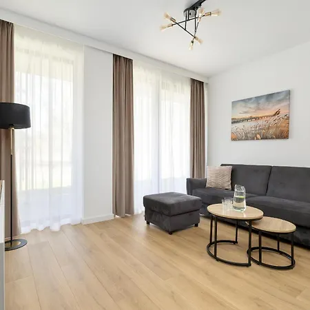 Lux Floor Art With Pool, Air Conditioning And Parking By Renters * Mielno (Koszalin)