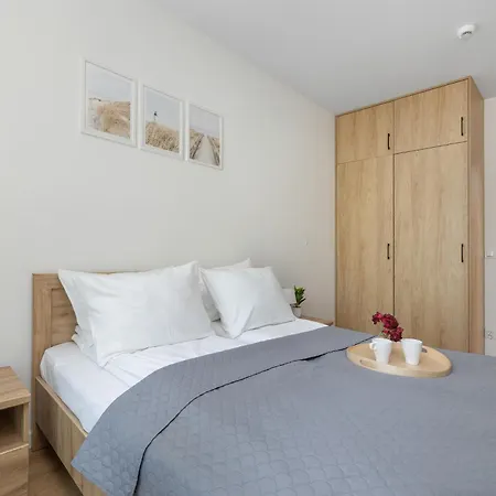 Lux Floor Art With Pool, Air Conditioning And Parking By Renters Apartament Mielno (Koszalin)